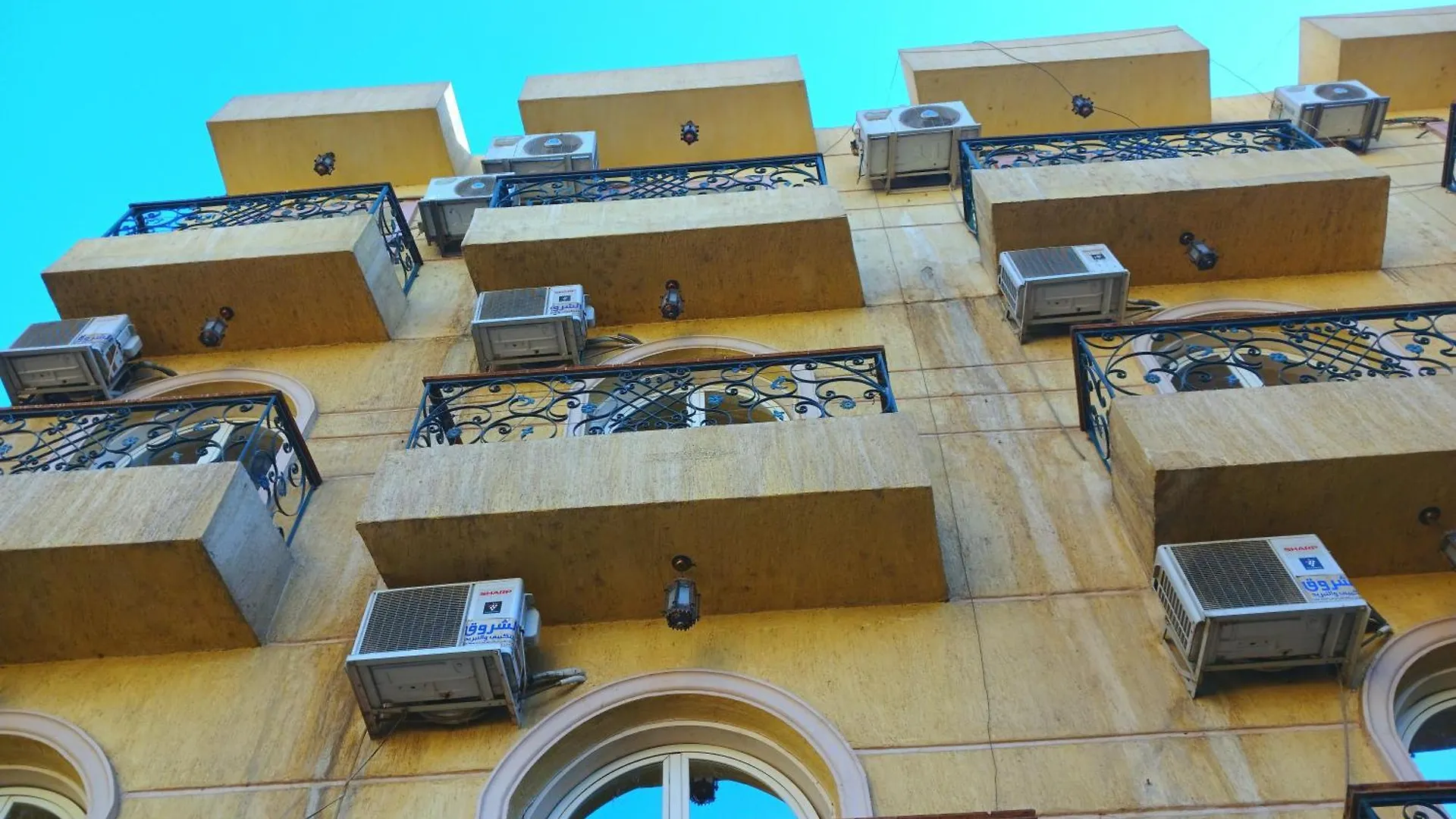 Modern Winter Apartment 0*, Luxor