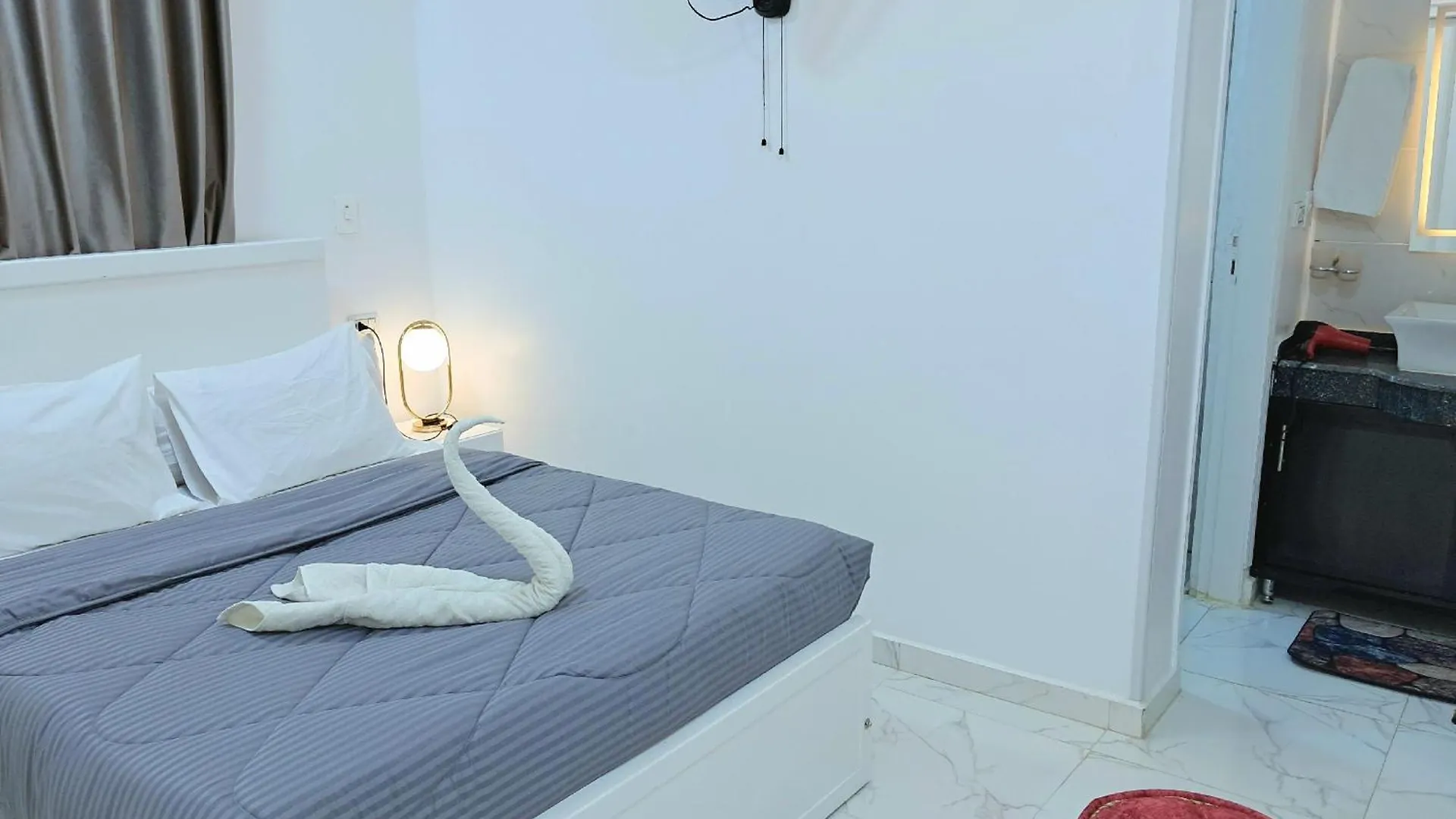 Modern Winter Apartment Aparthotel Luxor