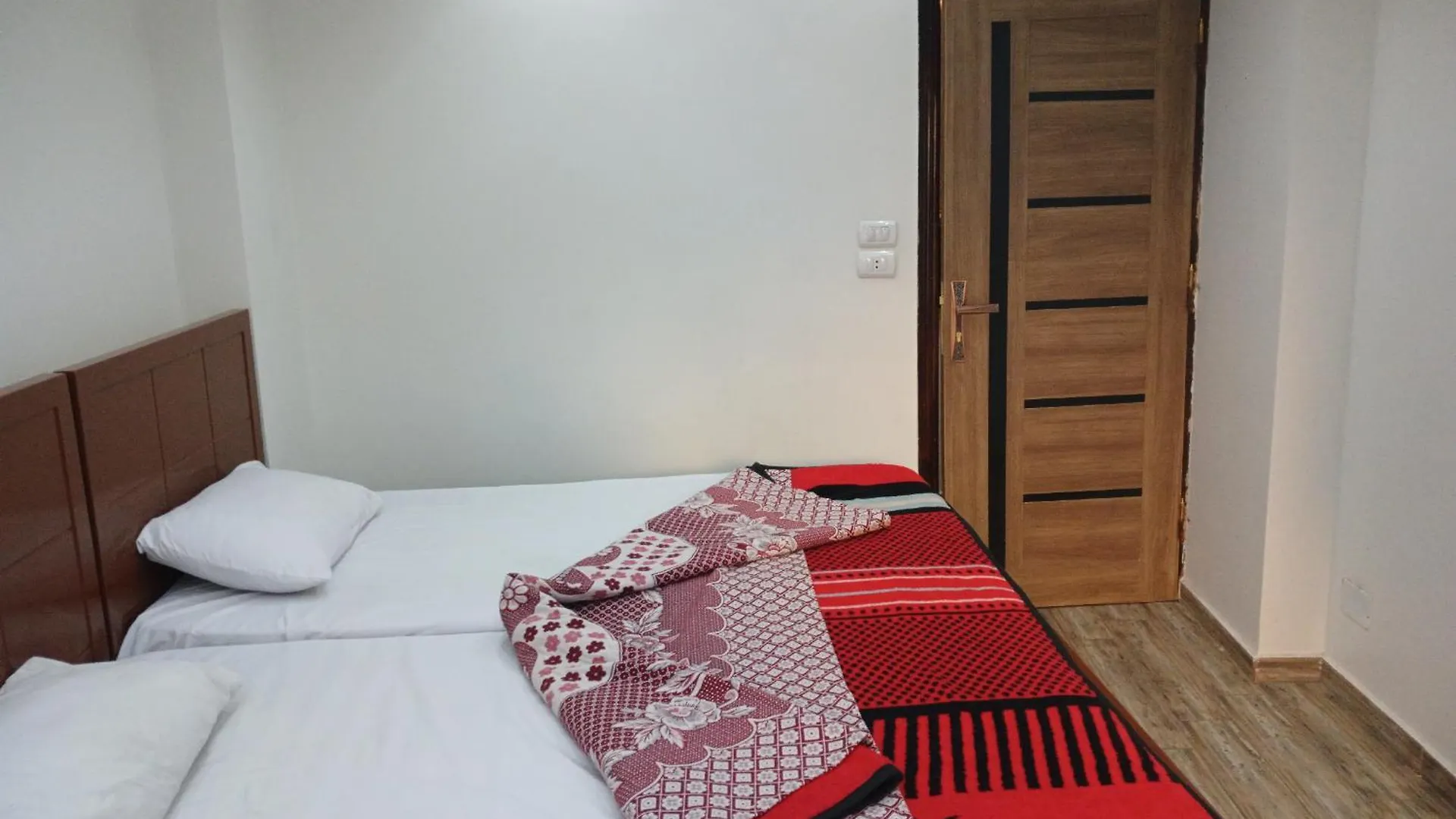 Modern Winter Apartment Aparthotel Luxor