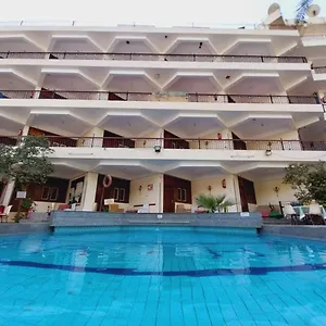 Rezeiky & Camp Kamp alanı