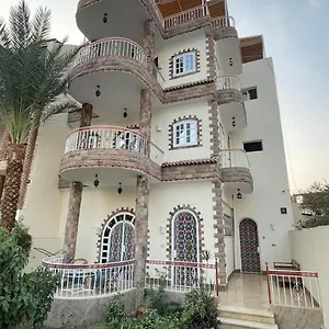  Апартаменты Full Moon House